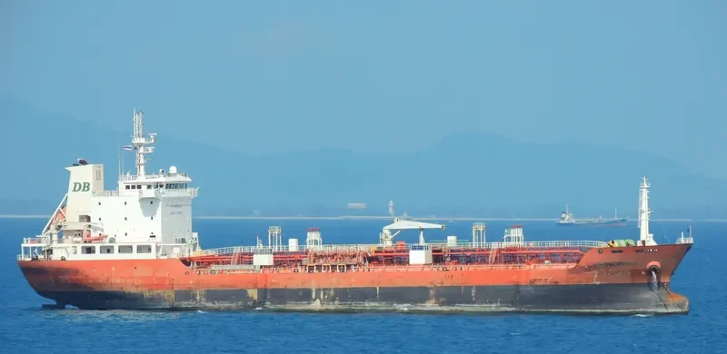 YC DAHLIA Tanker IMO 9479993 photo 5