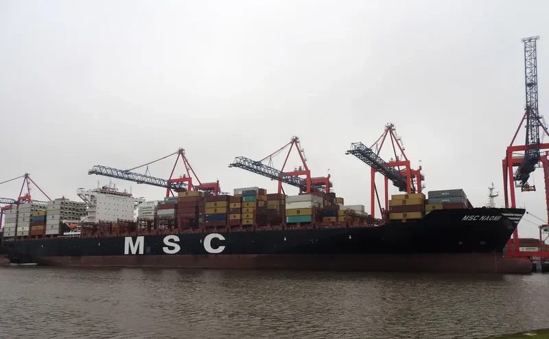 MSC CORUNA Container Ship IMO 9480215 photo 4