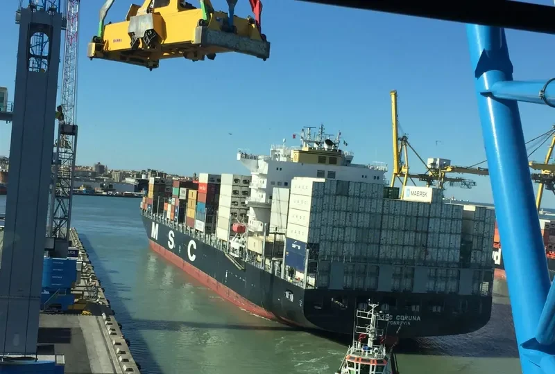 MSC CORUNA Container Ship IMO 9480215 photo 9