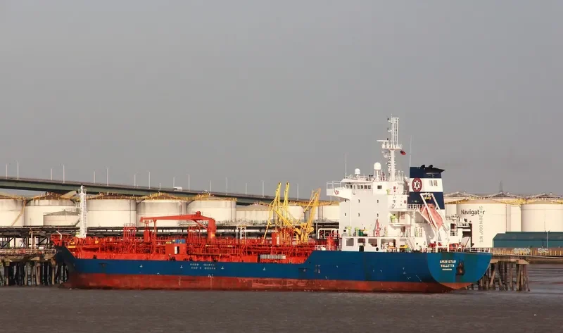 AMUR STAR Tanker IMO 9480368 photo 5