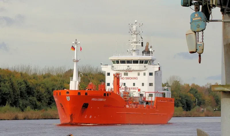 URSULA ESSBERGER Tanker IMO 9480992 photo 2