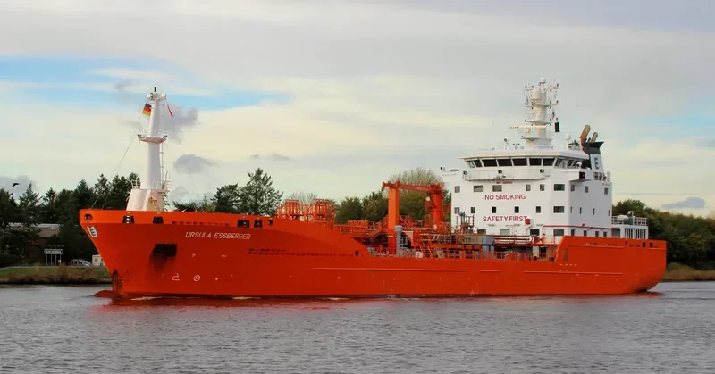 URSULA ESSBERGER Tanker IMO 9480992 photo 8