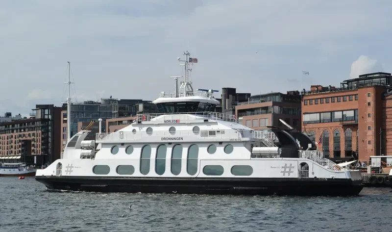 DRONNINGEN Passenger Ship IMO 9481192 photo 6