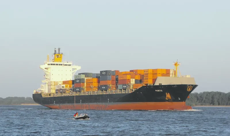 PORTO Container Ship IMO 9481520 photo 2