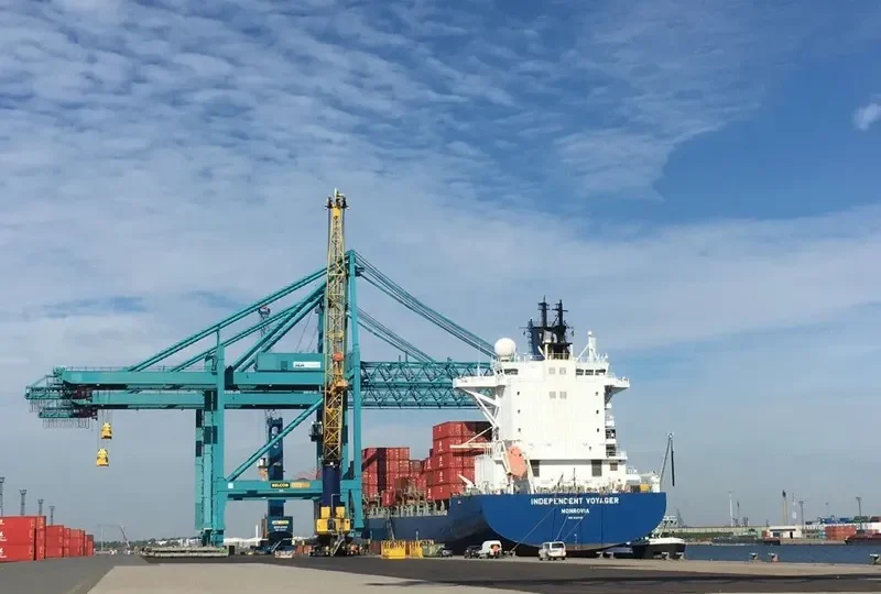 HAMMONIA BALTICA Container Ship IMO 9481532 photo 6
