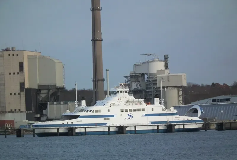 KAMUTIK W Ro-Ro IMO 9481805