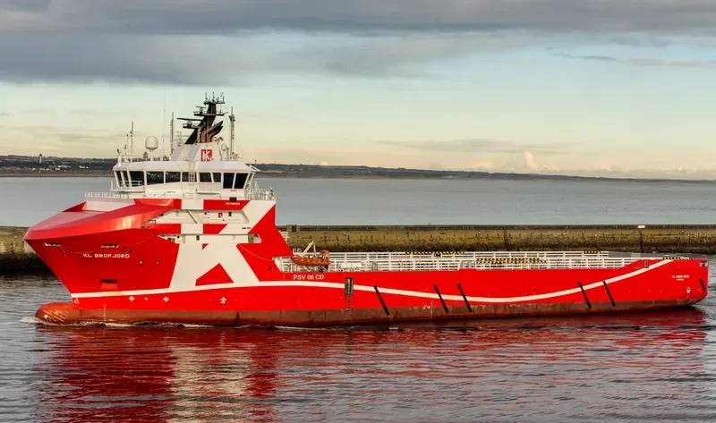 REM COMMANDER Offshore Vessel IMO 9482354 photo 4
