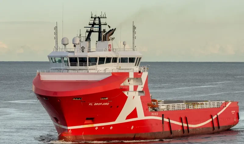 REM COMMANDER Offshore Vessel IMO 9482354 photo 5
