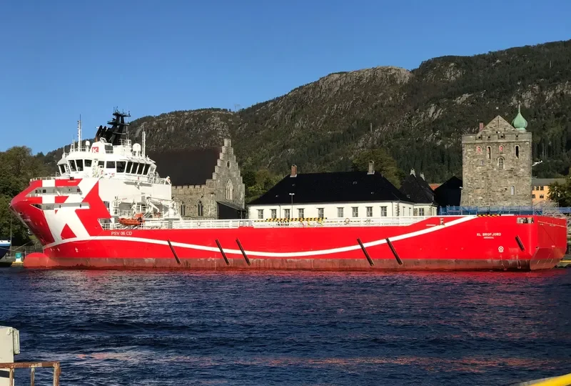REM COMMANDER Offshore Vessel IMO 9482354 photo 6