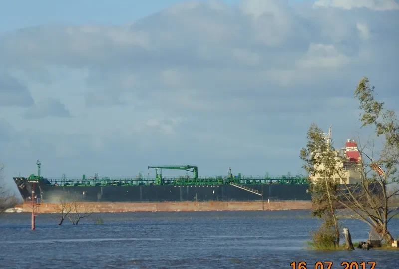 ELANDRA FJORD Tanker IMO 9482550