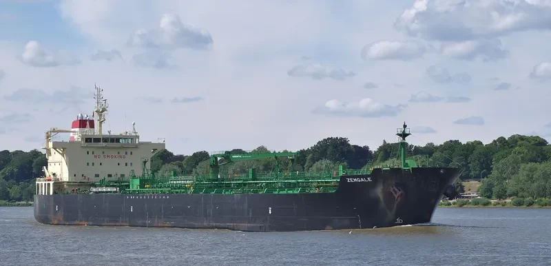 ELANDRA BALTIC Tanker IMO 9482562 photo 2