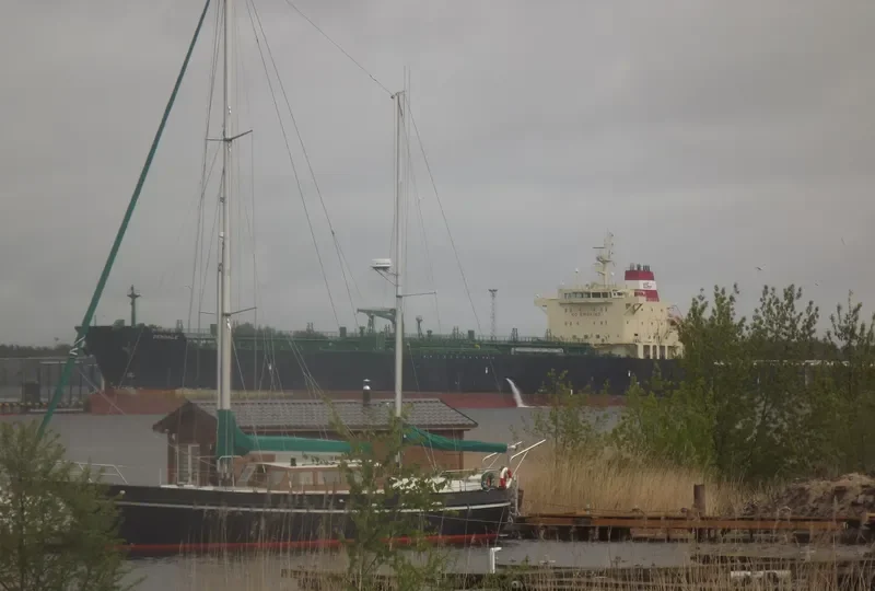 ELANDRA BALTIC Tanker IMO 9482562 photo 4