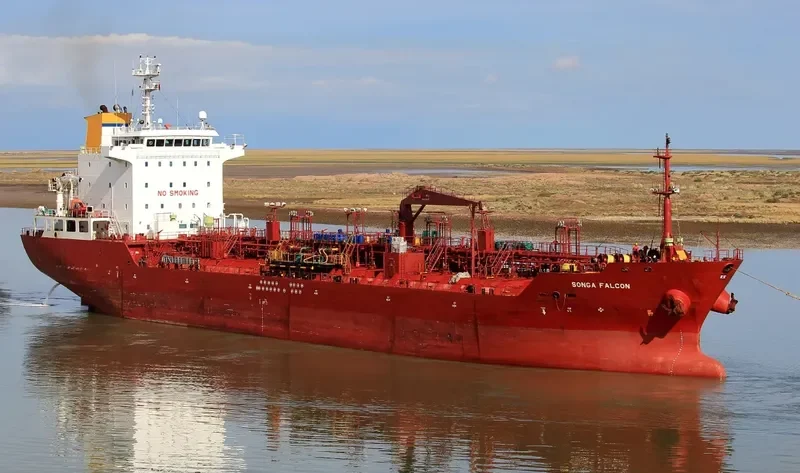 EDUARDO V Tanker IMO 9482653 photo 7
