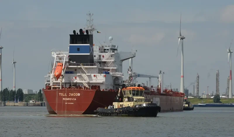 TILL JACOB Tanker IMO 9482861 photo 2