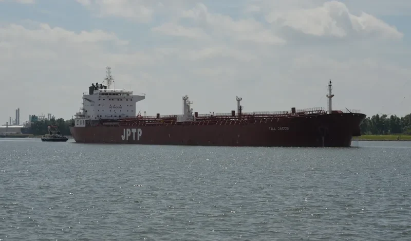 TILL JACOB Tanker IMO 9482861 photo 5