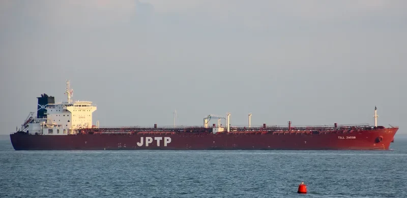 TILL JACOB Tanker IMO 9482861 photo 9