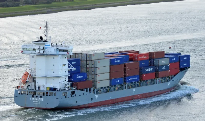LINDAUNIS Container Ship IMO 9483334 photo 4