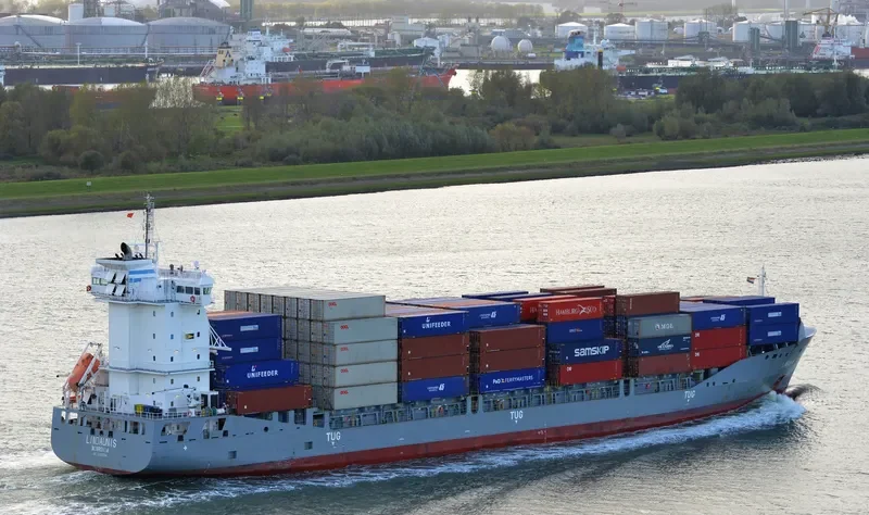 LINDAUNIS Container Ship IMO 9483334 photo 5