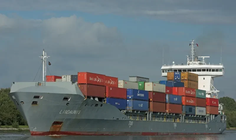 LINDAUNIS Container Ship IMO 9483334 photo 6