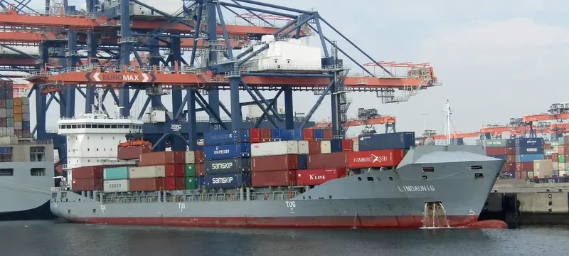 LINDAUNIS Container Ship IMO 9483334 photo 9