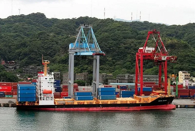 KOTA DUNIA Container Ship IMO 9483475 photo 9