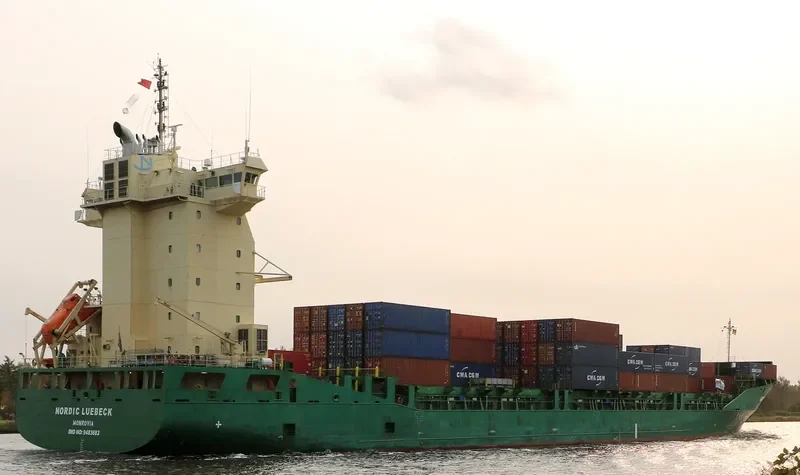 NIEVES B Container Ship IMO 9483683 photo 6