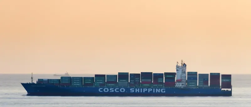 COSCO AUCKLAND Container Ship IMO 9484261 photo 2