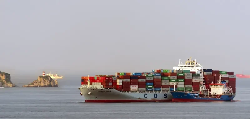 COSCO GENOA Container Ship IMO 9484326 photo 3