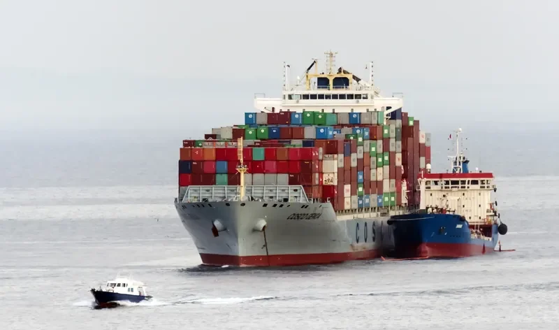 COSCO GENOA Container Ship IMO 9484326 photo 6