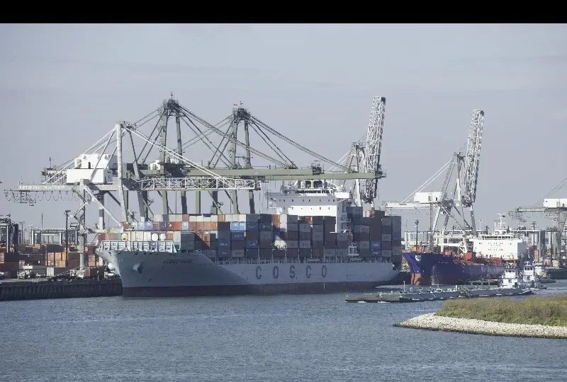 COSCO HAIFA Container Ship IMO 9484338 photo 9