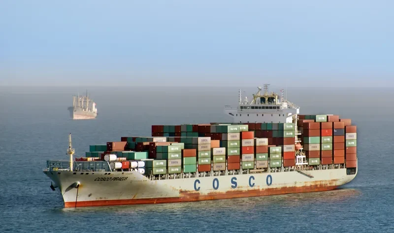 COSCO PIRAEUS Container Ship IMO 9484364 photo 3