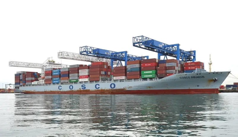 COSCO PIRAEUS Container Ship IMO 9484364 photo 8