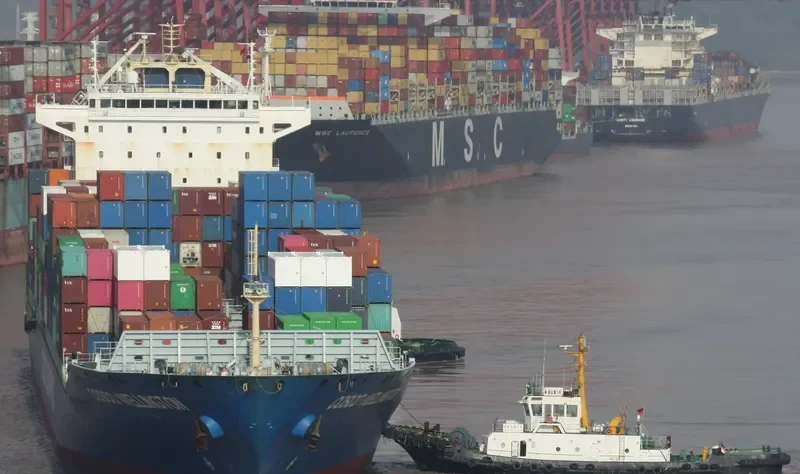 COSCO WELLINGTON Container Ship IMO 9484417 photo 4