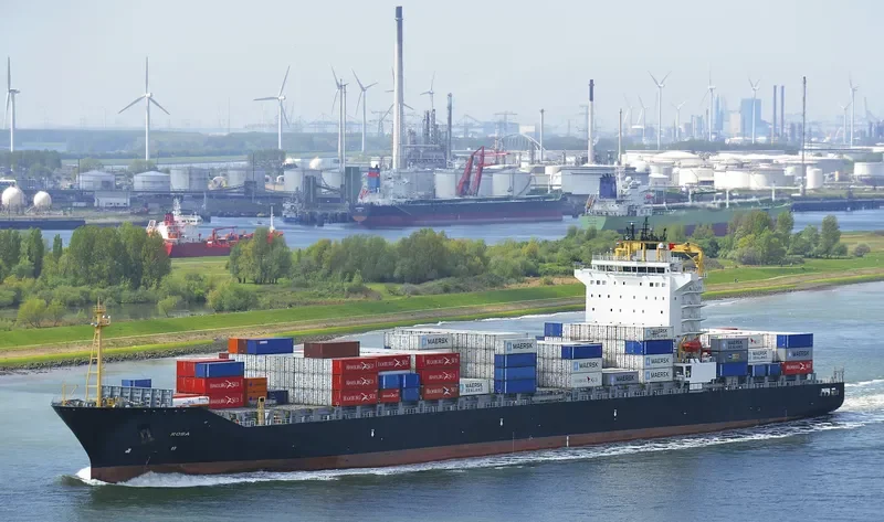 ROSA Container Ship IMO 9484534 photo 2