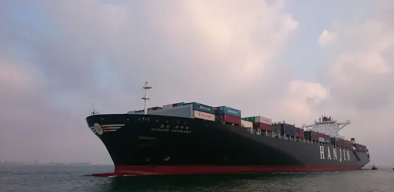 EXPRESS BERLIN Container Ship IMO 9484924 photo 2