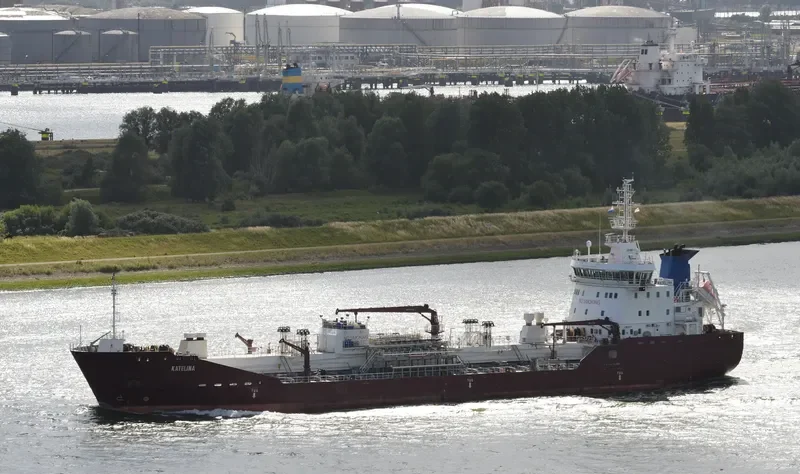 KATELINA Tanker IMO 9485368 photo 5