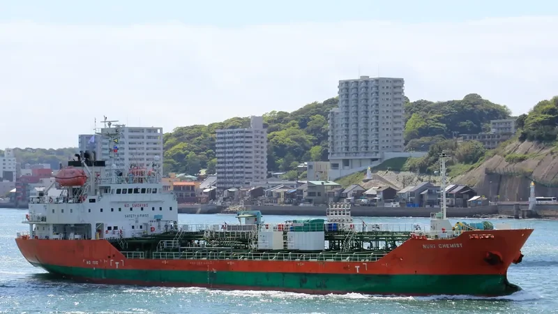 NURI CHEMIST Tanker IMO 9485538 photo 8
