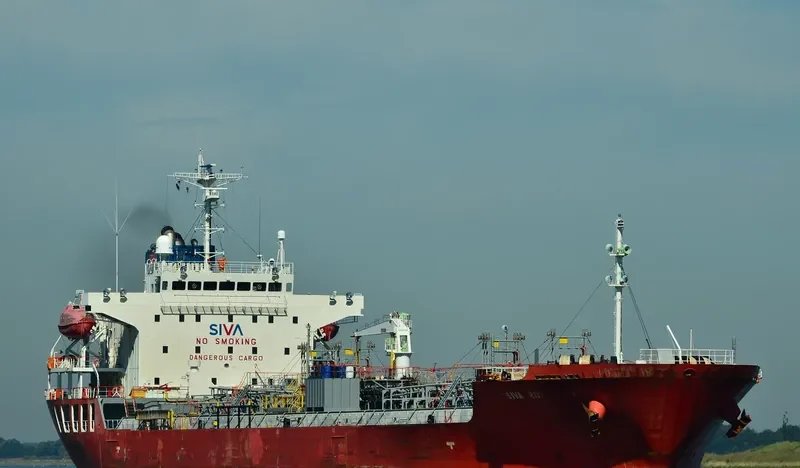 FG ROTTERDAM Tanker IMO 9485863 photo 3