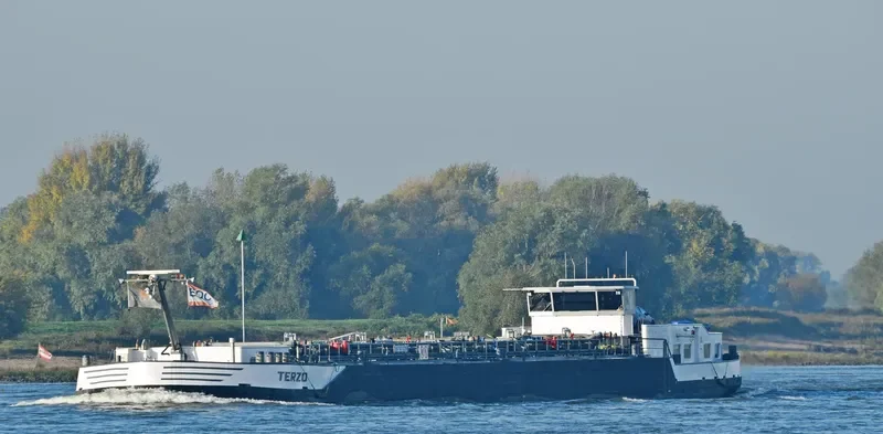 TERZO Tanker IMO 9485942 photo 5