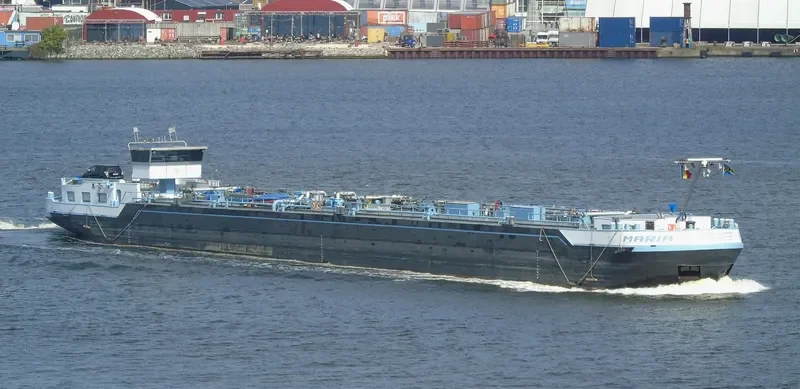 MARIA Tanker IMO 9485992 photo 4