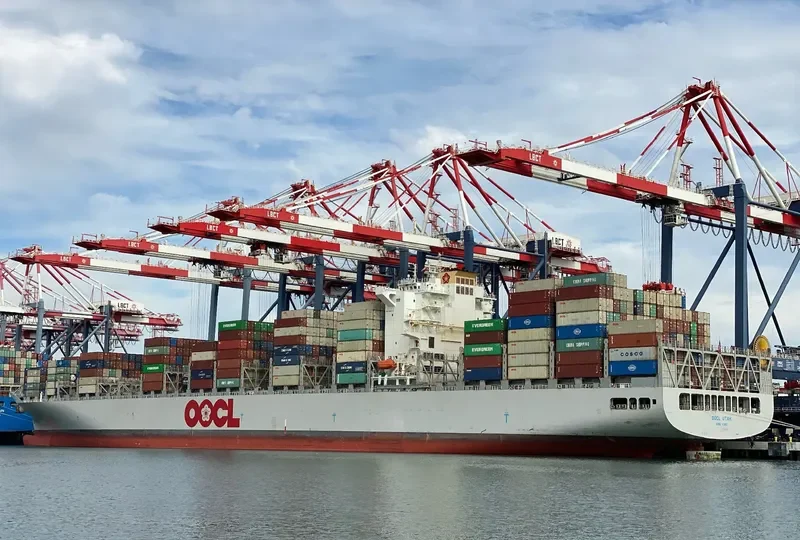 OOCL UTAH Container Ship IMO 9486087 photo 4
