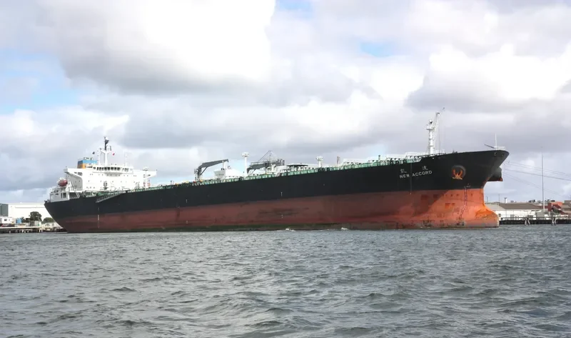 NEW ACCORD Tanker IMO 9487172 photo 2