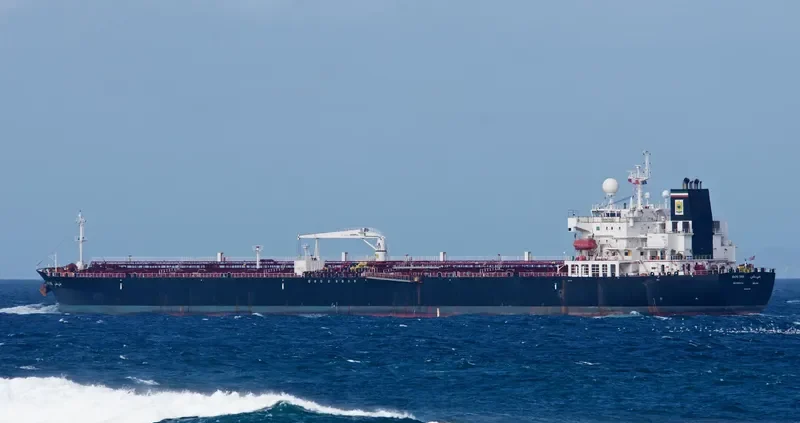 BANI YAS Tanker IMO 9487249 photo 9