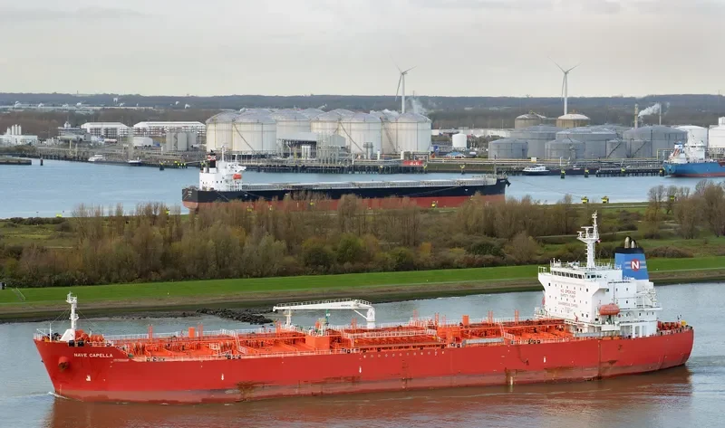NAVE CAPELLA Tanker IMO 9487471 photo 8