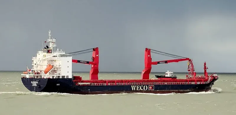 ELLENSBORG Container Ship IMO 9488061 photo 3