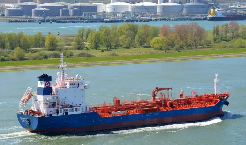PECHORA STAR Tanker IMO 9488322 photo 10