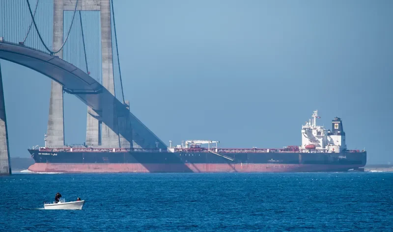 ABU DHABI III Tanker IMO 9489027 photo 5