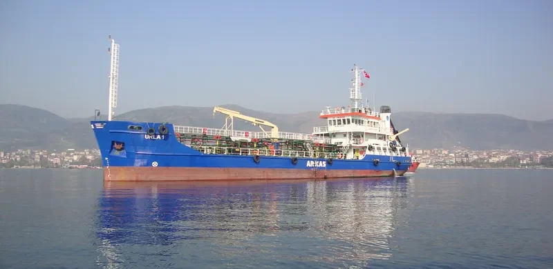 URLA 1 Tanker IMO 9490430 photo 4