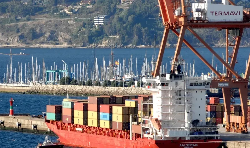 ESSENCE Container Ship IMO 9491496 photo 7