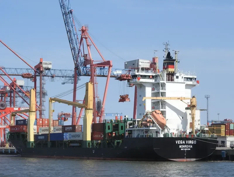 VEGA VIRGO Container Ship IMO 9491604 photo 6